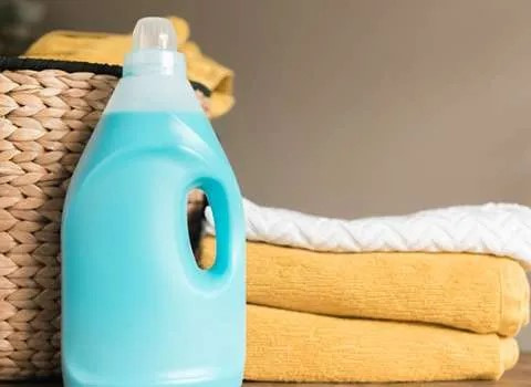 تصویر 1 از قیمت مایع لباسشویی مناسب لباس حساس کودک با کیفیت ارزان + خرید عمده